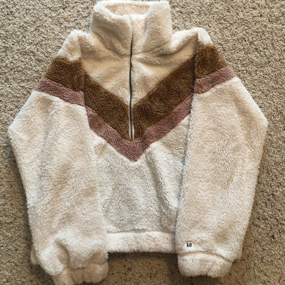 Abercrombie EUC popular Quarter-zip Fleece